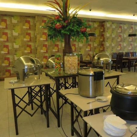 Insumo Palace Hotels & Resorts Кедири Экстерьер фото