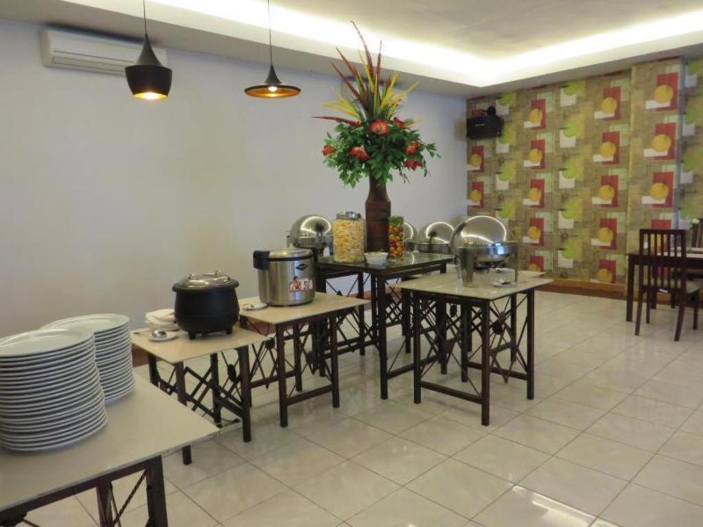 Insumo Palace Hotels & Resorts Кедири Экстерьер фото