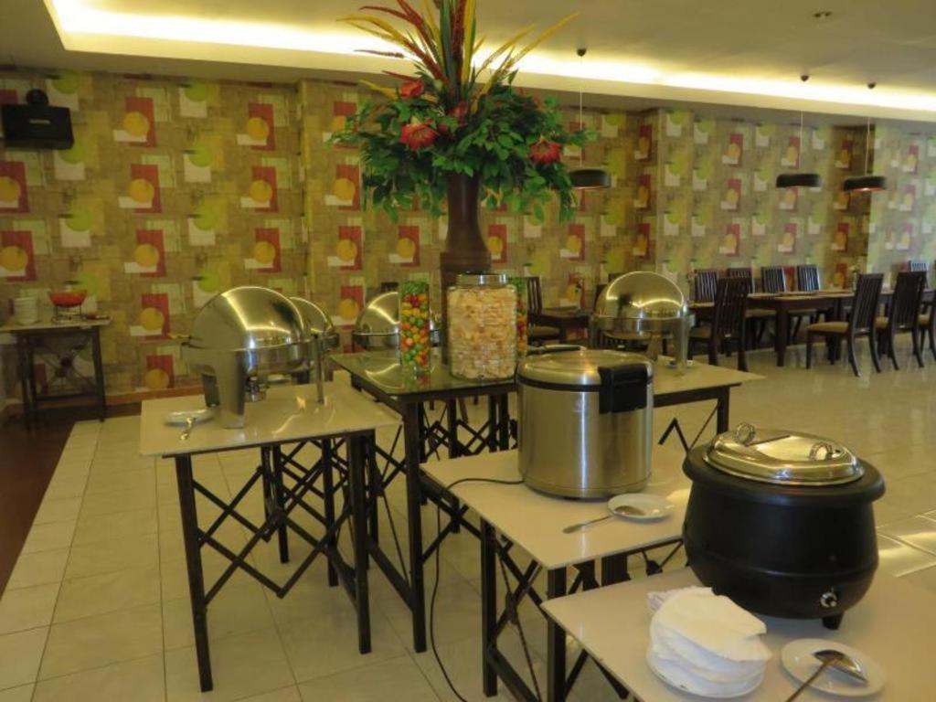 Insumo Palace Hotels & Resorts Кедири Экстерьер фото