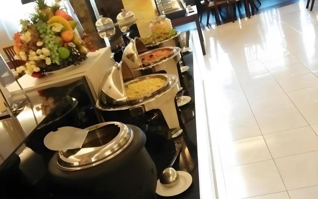 Insumo Palace Hotels & Resorts Кедири Экстерьер фото