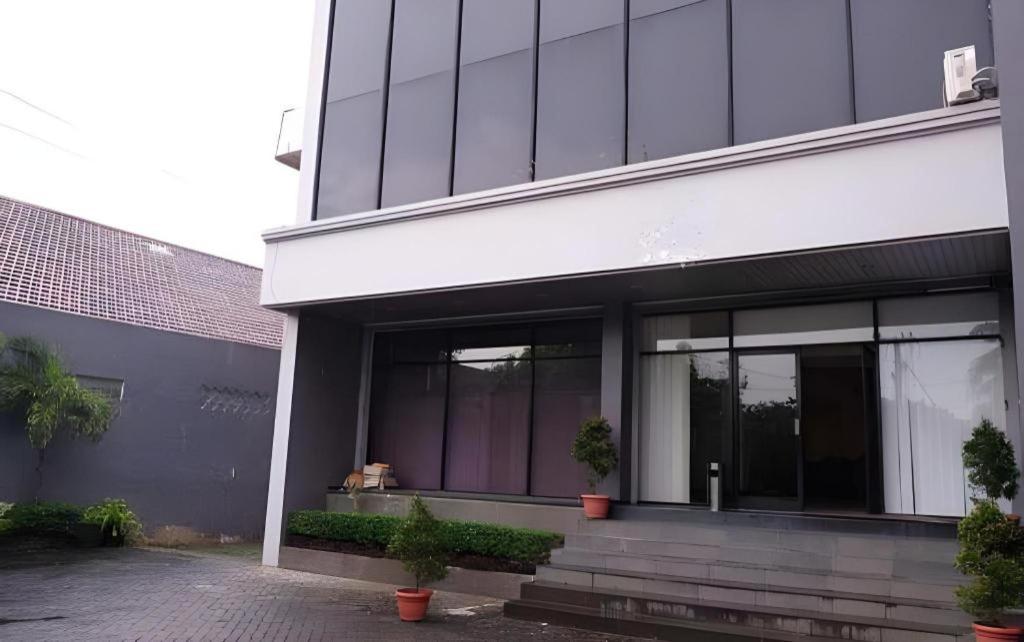 Insumo Palace Hotels & Resorts Кедири Экстерьер фото